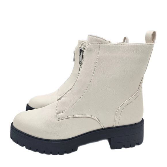 New York And Company Allie White Block Heel Lug Sole Ankle Boots Size 10 - Picture 13 of 13